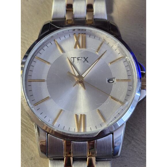 TFX by Bulova Mens Watch New Battery date feature Large dial minimalist sharp - Picture 10 of 10
